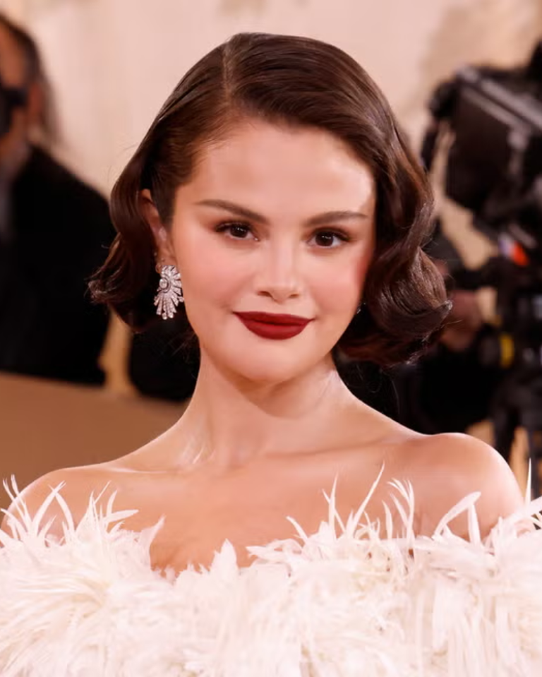 8 Best Hairstyles at the 2026 Golden Globe Awards: Bobs Dominate
