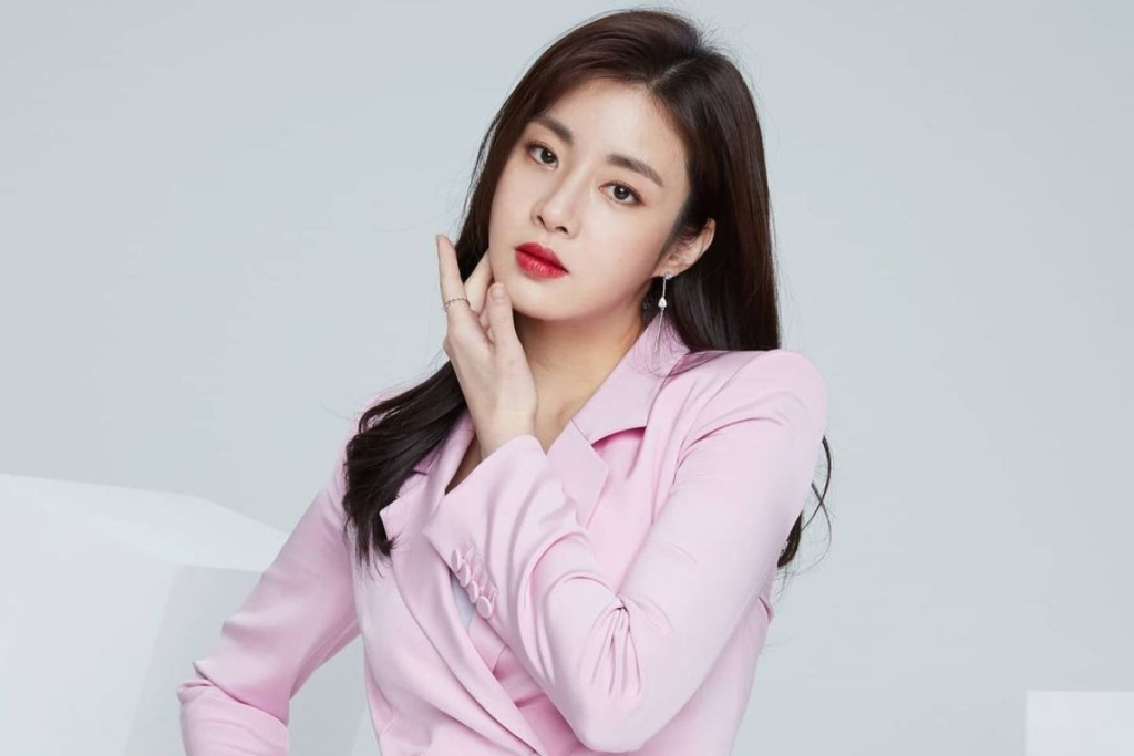 The Extreme Secrets Behind the Glow: 5 Viral K-Celebrity Diet Tips for a "Camera-Ready" Body